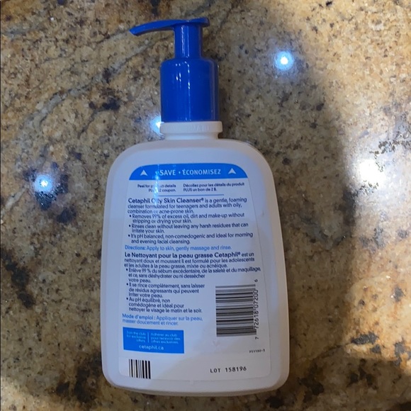 Never opened cetaphil oily skin cleanser - Picture 2 of 2